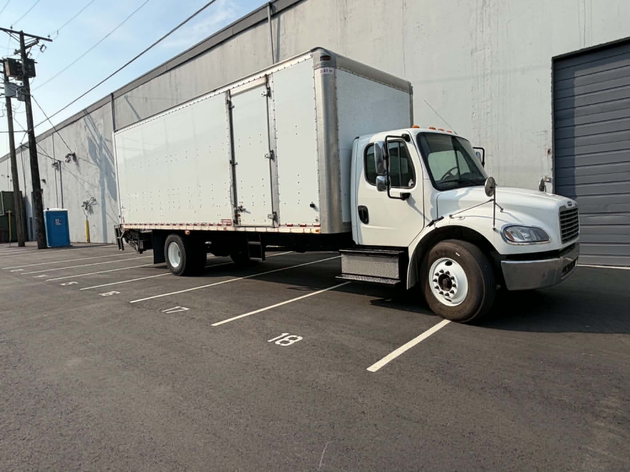 2019 Freightliner photo 9